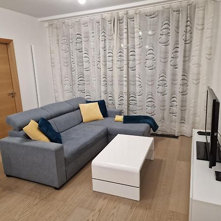 Stylish Panorama City Family Suite براتسيلافا المظهر الخارجي الصورة