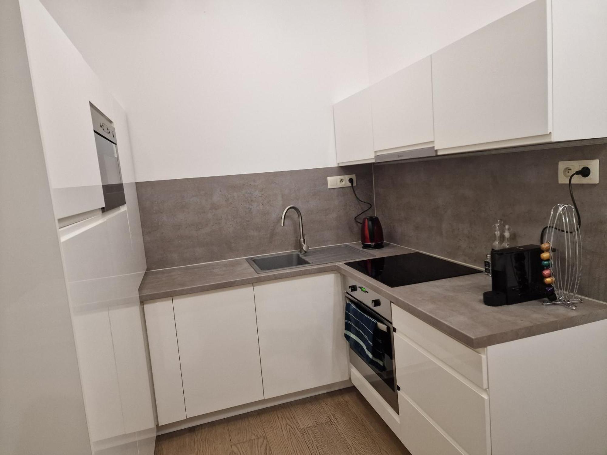 Stylish Panorama City Family Suite براتسيلافا المظهر الخارجي الصورة