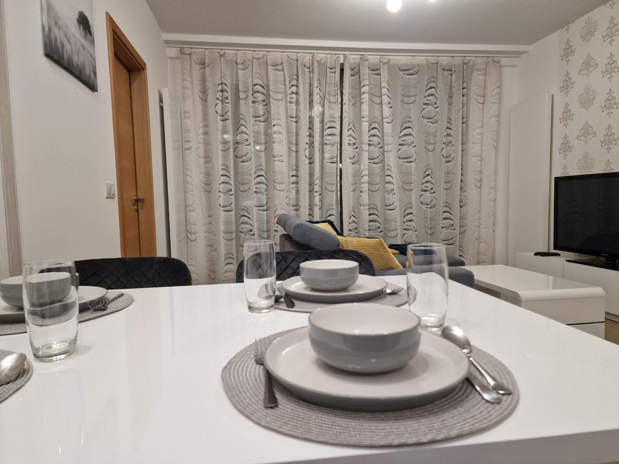 Stylish Panorama City Family Suite براتسيلافا المظهر الخارجي الصورة